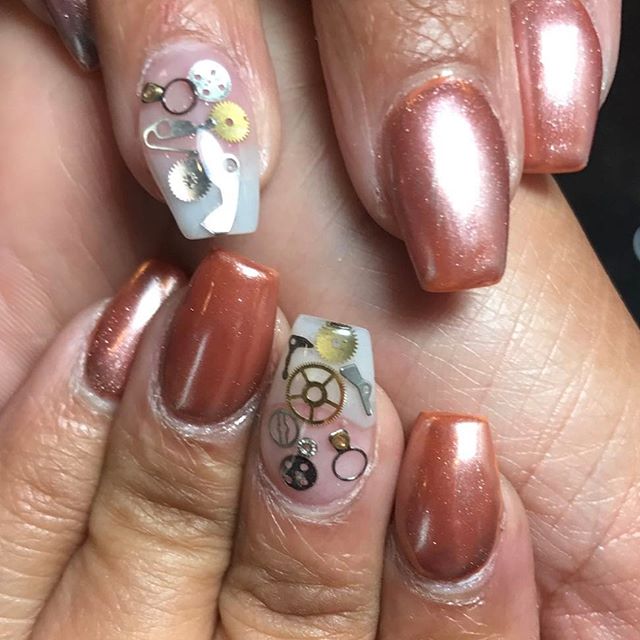 nude-steampunk-nails