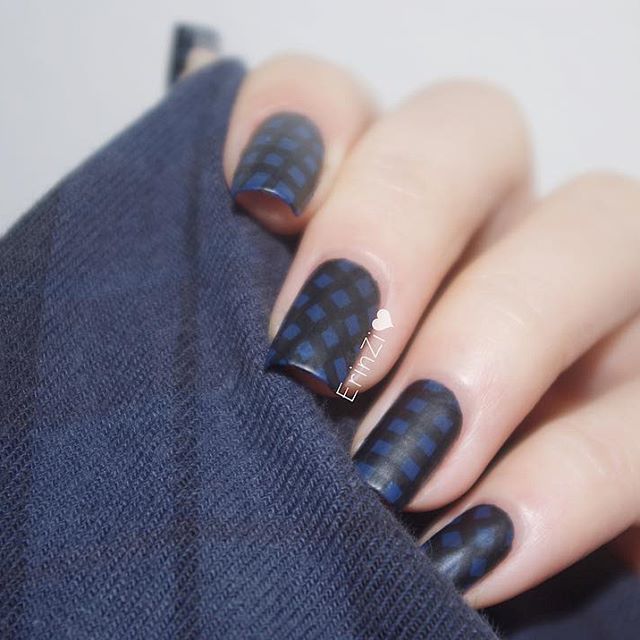 dark gray nails for fall