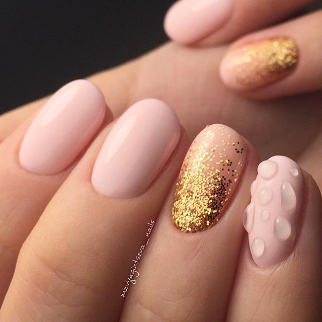 light pink nails for fall