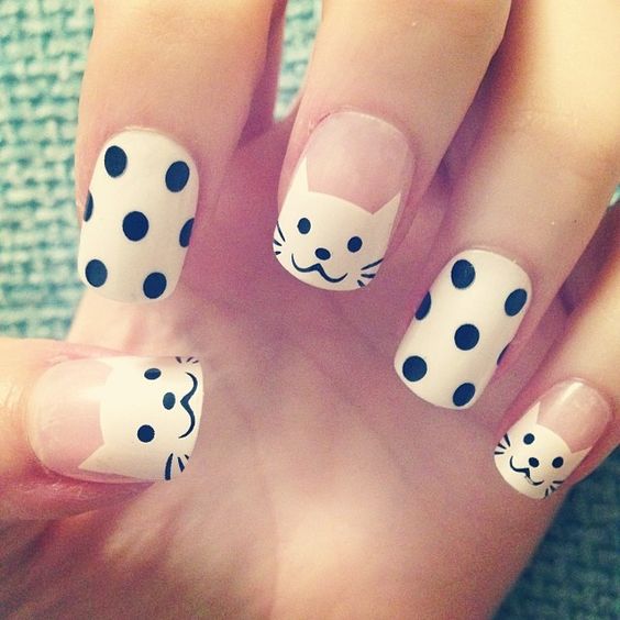 polka-dot nails with cats