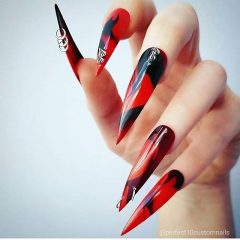 черно-красные длинные острые ногти на хэллоуин