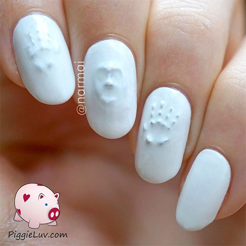 white 3D nails for halloween