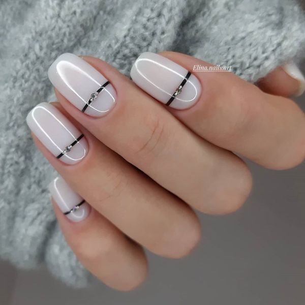 праздничный белый дизайн ногтей